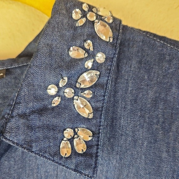 NWT‎ New Directions Womens Shirt XLarge Blue Chambray Button Down  Sleeve gem - Picture 2 of 9